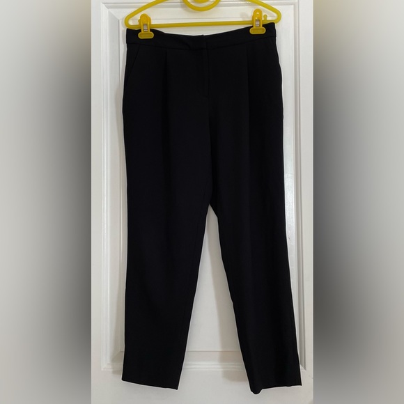 Trouvé | Black Pleated Tapered Ankle Pants | Size 4 - Picture 1 of 3